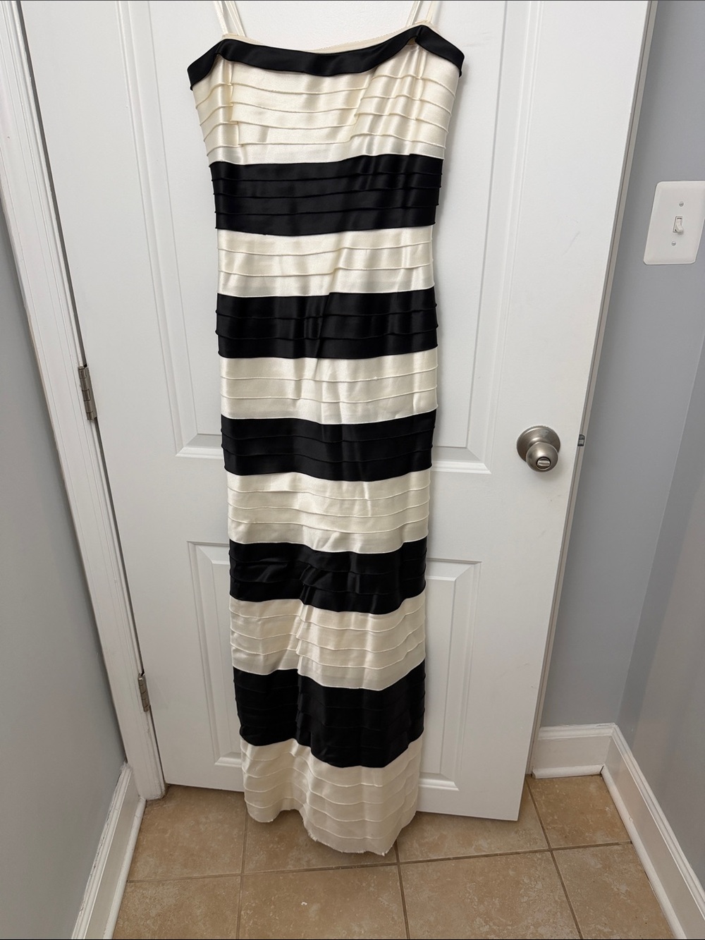 Vintage Y2K Black & Ivory Striped Strapless Formal Maxi Dress